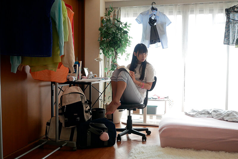 隣に住む女子校生が毎回精子を飲みにきます。 宇流木さらら│宇流木さらら│寝取り・寝取られ・NTR│1akdl00263