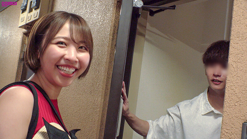 素人妻が一般大学生の自宅にコンドーム1つ渡され一泊一度のゴム姦では満足できず宿泊中2度もガチ中出しを許してしまう 騎乗位でGカップ乳を揺らす軟乳妻 りほさん29歳││4K│1hawa00372