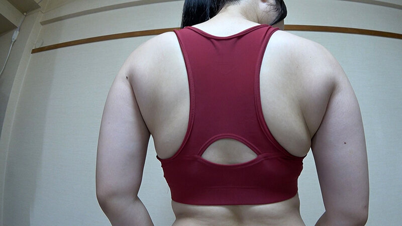 中条りの 神陸上ウェア スポーツ日焼けから筋肉美女アスリートの秘部を隠してきたウェアを巨乳や美乳パイパンや剛毛娘に着せジョリワキやハミ毛を堪能。陸上ユニホーム女子の太腿やお尻や着衣放尿まで！！身体にフィットするウェアのキワキワを超接写＆完全着衣でハメ撮り│中条りの│ハイビジョン│1okl00012