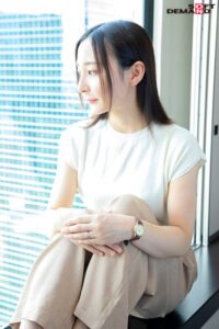 1sdnm00436│都会の喧騒に紛れてもひときわ目立つ長崎生まれの清楚な奥さん 足立友梨 32歳 AV DEBUT│足立友梨│4K