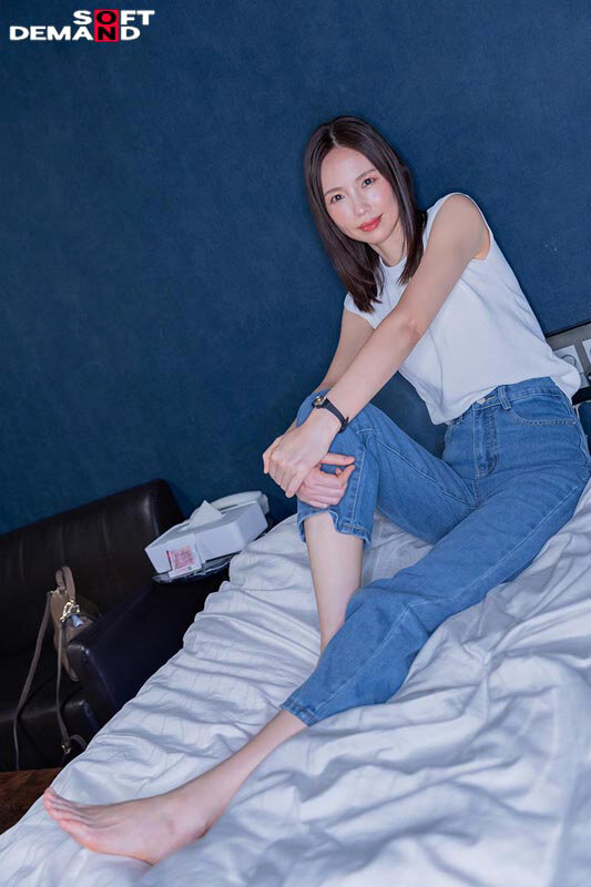 49歳 初めて開花する「女の悦び」女性用風俗で優しく愛撫されてイク 年下男子と性感開発 栗原早苗│栗原早苗│ハイビジョン│1sdnm00530