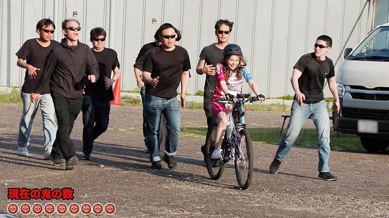 【SHIGEKI×SODSTAR】これが限界ギリギリ公然露出潮吹き 小倉由菜アクメ自転車がイクッ！│小倉由菜│4K│1sgki00067