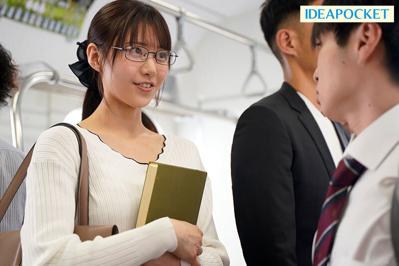 毎朝電車の端の席で読書をしている清楚美人お姉さんがM男を痴女って弄ぶ特殊性癖の持ち主だったなんて… 愛才りあ│愛才りあ│独占配信│ipzz00749