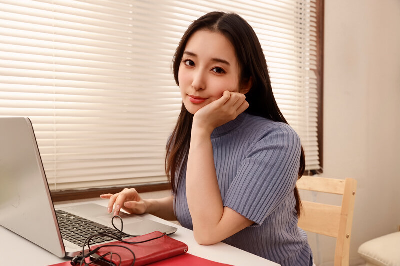 【VR】在宅勤務でバタバタしてる彼女の巨乳もみもみイタズラ同棲生活 月野かすみ│月野かすみ│ハイクオリティVR│kiwvr00791