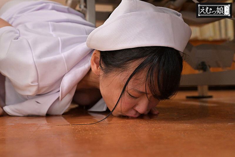 飲尿！喉奥！肛門！患者全員14リットルの異常おしっこ全部飲み干す3穴検尿ナース 池内遥│池内遥│アナルセックス│mism00425