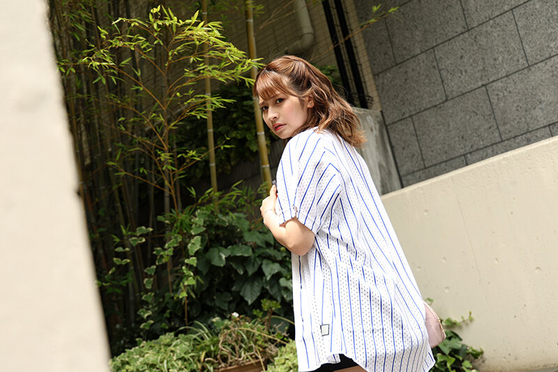 【VR】超リアル 尾行視点 球場で見かけた20代の笑顔が可愛い野球女子の家まで尾行して●す極悪レ〇プVR││ハイクオリティVR│savr00496