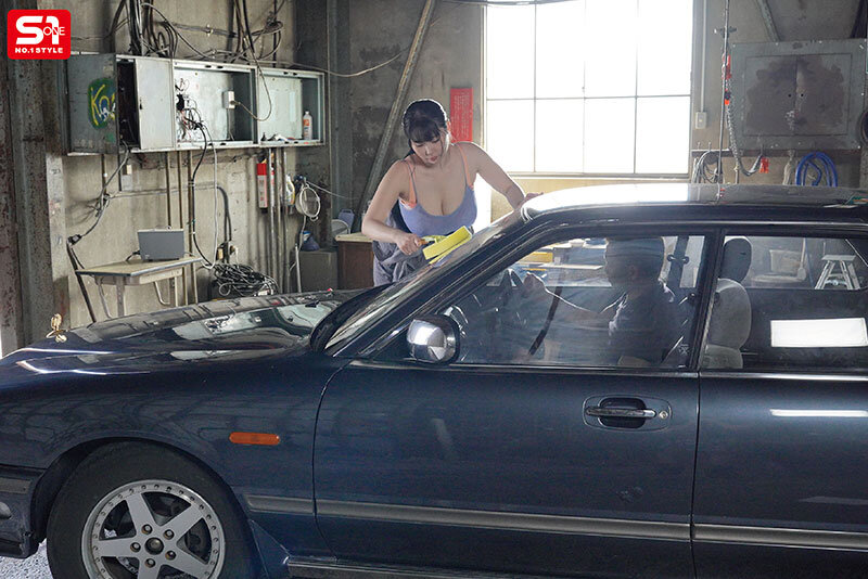 作業中に押しつぶされる超肉感バストが男の理性を破壊する…Mcupガテン女子の乳ワイパー誘惑 みなみ羽琉│みなみ羽琉（みなと羽琉）│ハイビジョン│snos00073