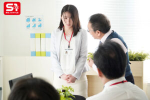 隠れ爆乳OLが今月のノルマ未達成のため本日より1週間全裸出社 私のカラダで皆様を全力ご奉仕・フォローさせていただきます。 鷲尾めい│鷲尾めい│ハイビジョン│sone00851